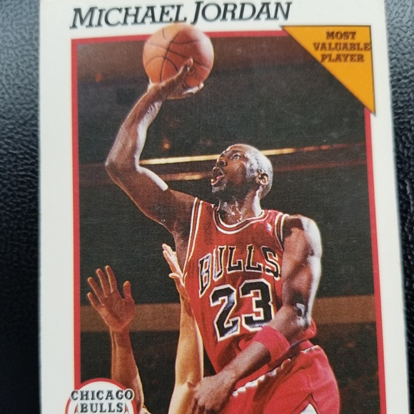 Michael Jordan NBA Hoops MVP card. - Picture 2 of 7